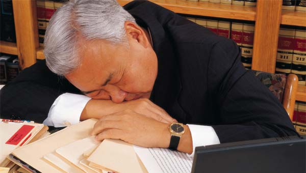 10 Dicas e Macetes inteligentes que irão ajudar você a acabar de vez com o Problema da Insônia